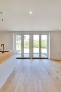 Kitchen / Dining