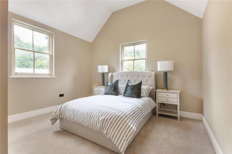 No. 17 Bedroom
