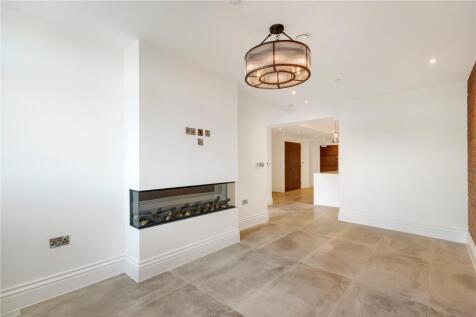 Plot 5 Living
