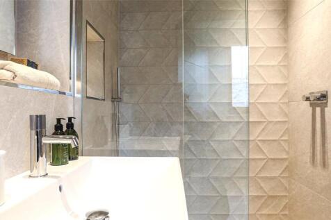 Plot 1 Ensuite 3