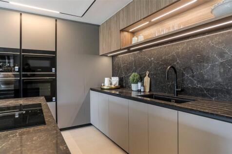 Plot 1 Kitchen