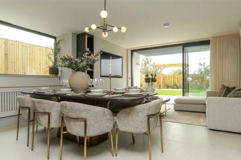 Plot 1 Dining