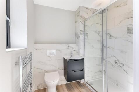 Cleves Ensuite