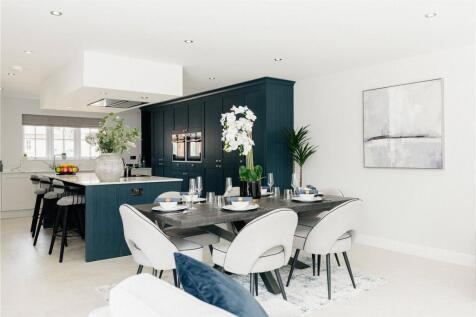 Plot 4 Dining