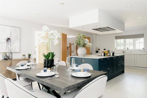 Plot 4 Dining