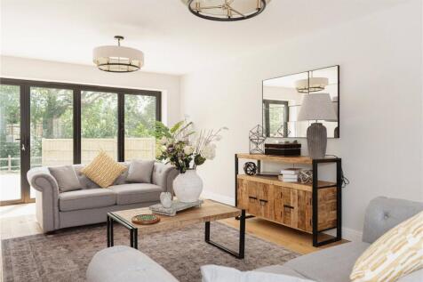 Plot 4 Living
