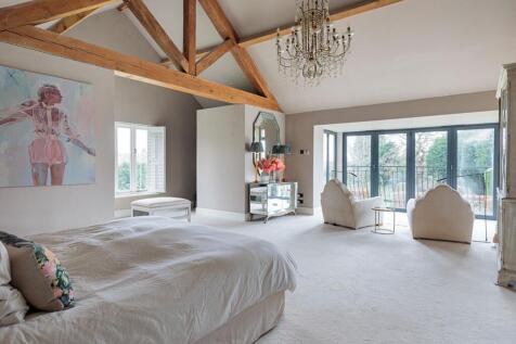 Guest bedroom