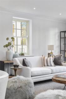Show Apartment