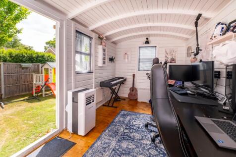 Garden Cabin