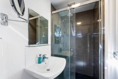 Master En-suite