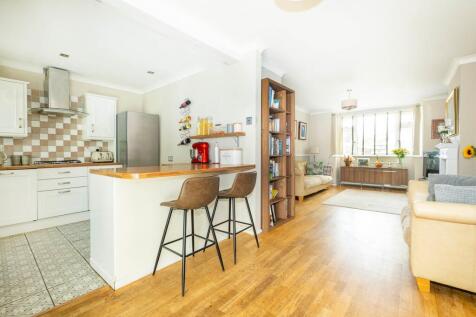 Open plan Kitchen