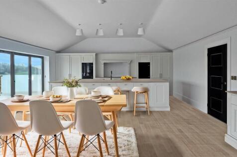Virtual Staging.jpg