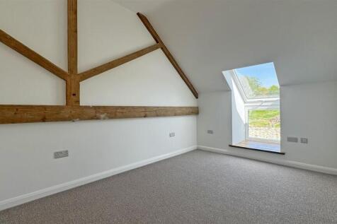 Bedroom 2.jpg