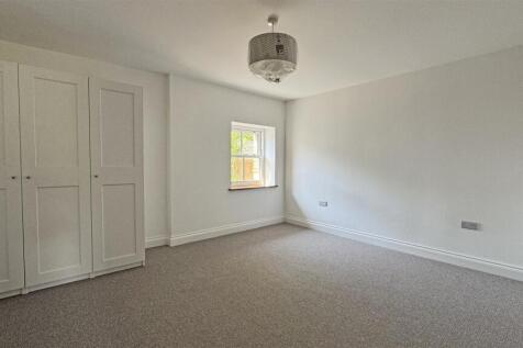 Bedroom 2.jpg