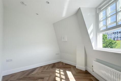Bedroom 2.jpg