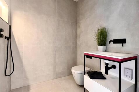 En Suite Wet Room .jpeg