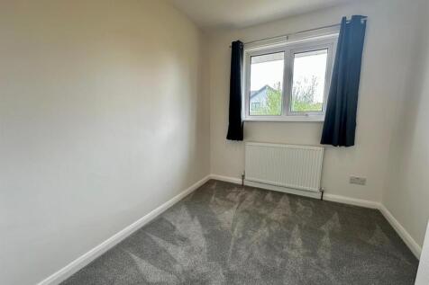 Bedroom 3.jpg