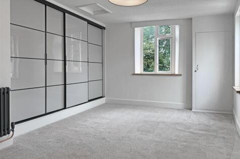 Bedroom 1 Edit.jpg