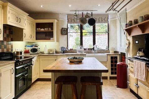 Kitchen 1.jpg