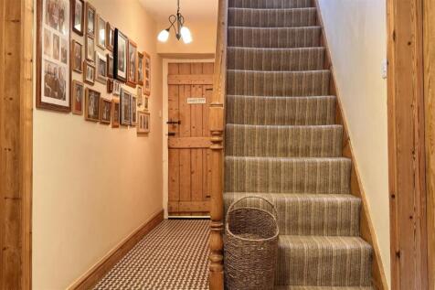 Stairs 1.jpg