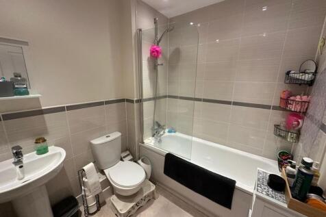Bathroom.jpg
