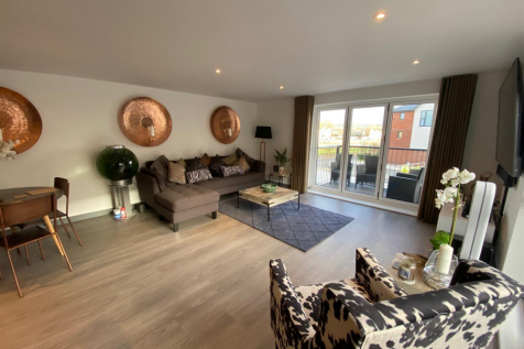 lounge taw wharf.png