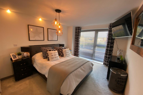 bedroom 1 taw wharf .png