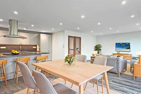 Kitchen Lounge VS.jpg