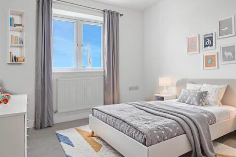 Landkey Bedroom 4.jpg