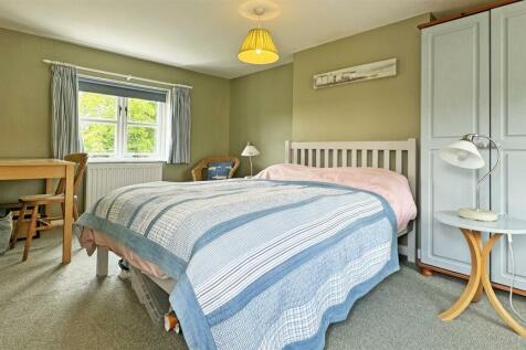 Bedroom 2 2.jpg