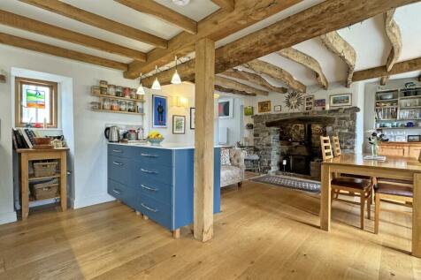 Kitchen 10.jpg