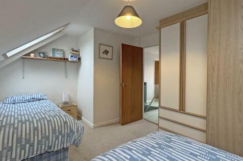 Bedroom 3 1.jpg