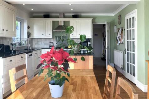 Kitchen 4.jpg
