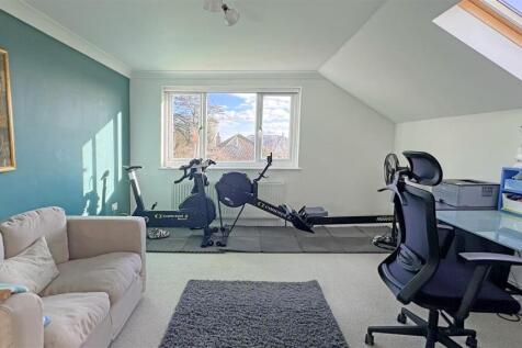 Bedroom 2 1.jpg