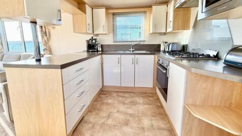 kitchen edited.jpg