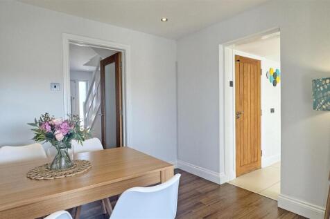 Dining Room.jpg
