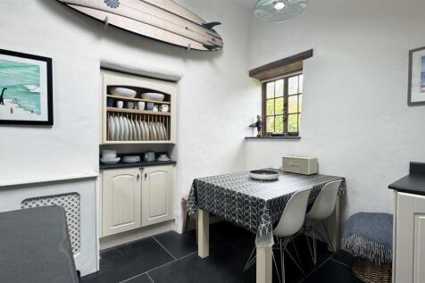 Kitchen 3.jpg