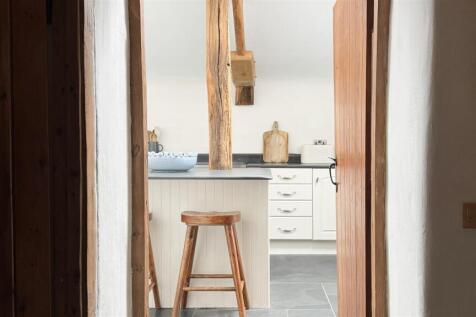 Kitchen 5.jpg