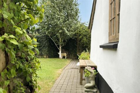 Garden 1.jpg