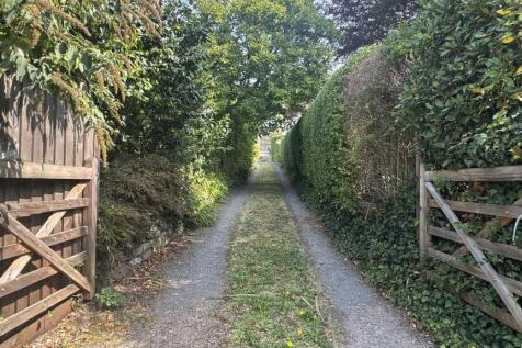 Driveway.jpg