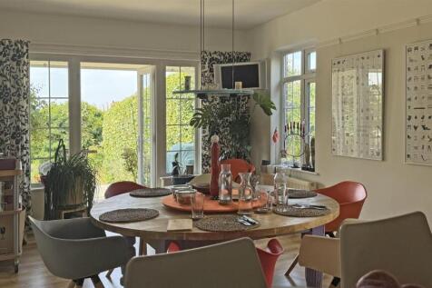Kitchen Diner 2.jpg