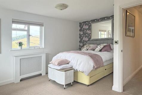 Bedroom 2.jpg