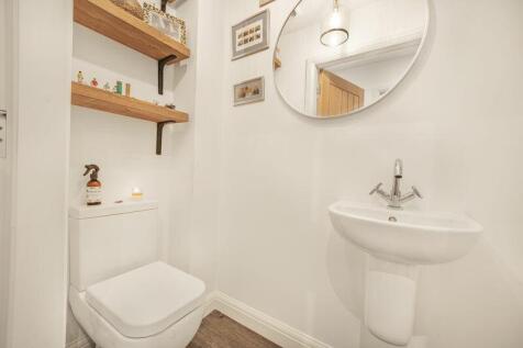 Downstairs Washroom/WC