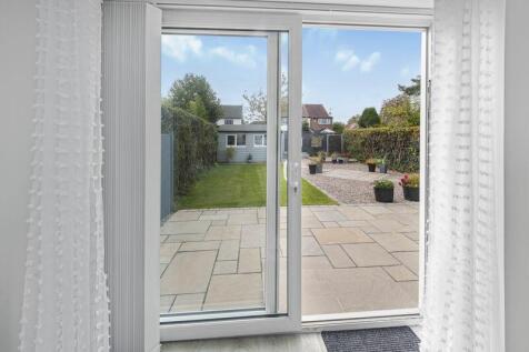 Double Doors leading onto Patio