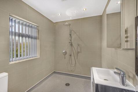 Ensuite Wet Room/WC