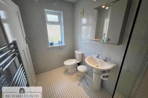 Ensuite Shower Room/WC