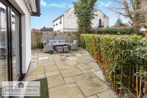 Courtyard Garden