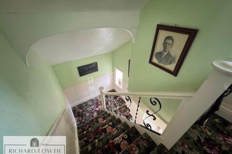 Stairs/Landing