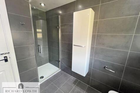 Bath/Shower/WC