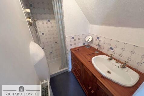 Ensuite Shower/WC
